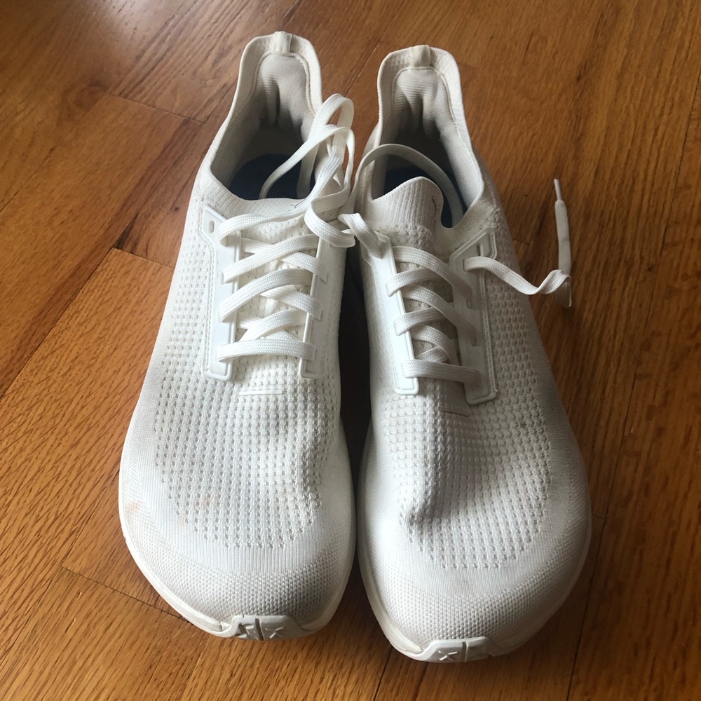 Flux Adapt runner shoe